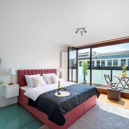 Apartment With 4 Bedrooms Прага Екстер'єр фото